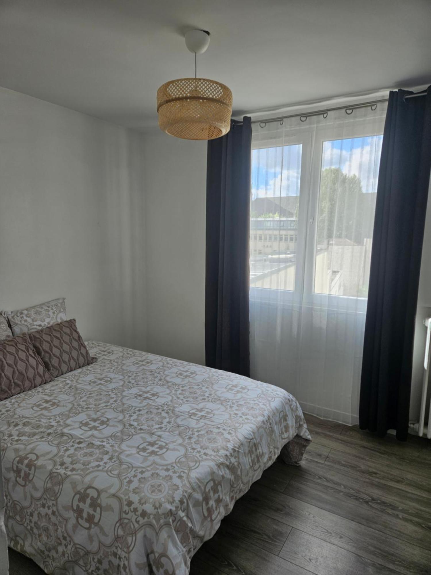 Appartement Lumineux Stade De France Сен-Дені Екстер'єр фото